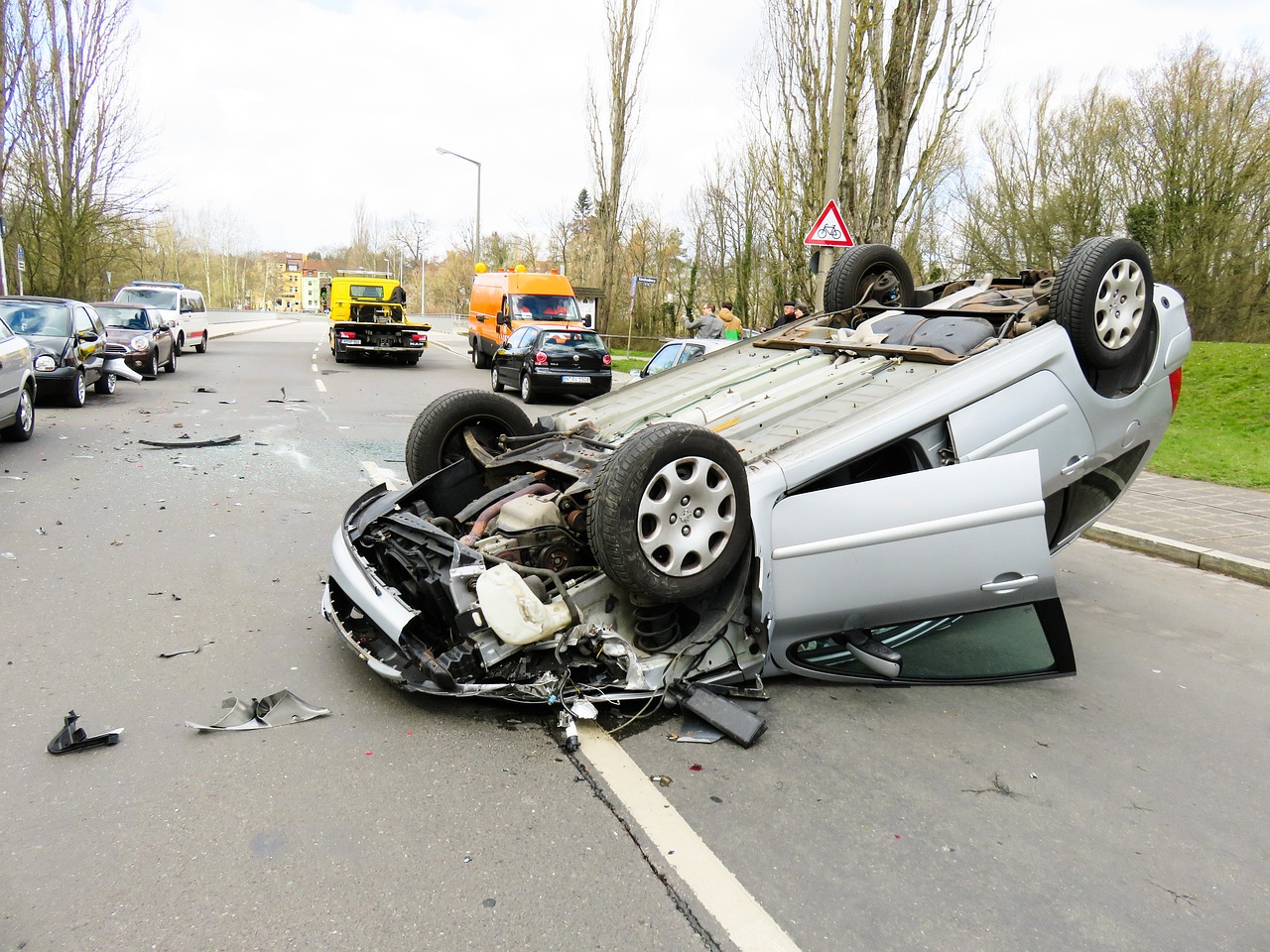 Important things you should know about car accidents – Take the right action